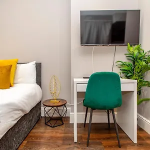 Morden Stuido Flat I Mins Away From Beach 1ep Brighton