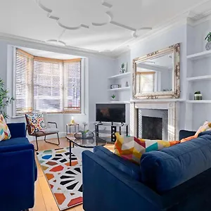 The Townhouse By My Getaways Free Parking Brighton